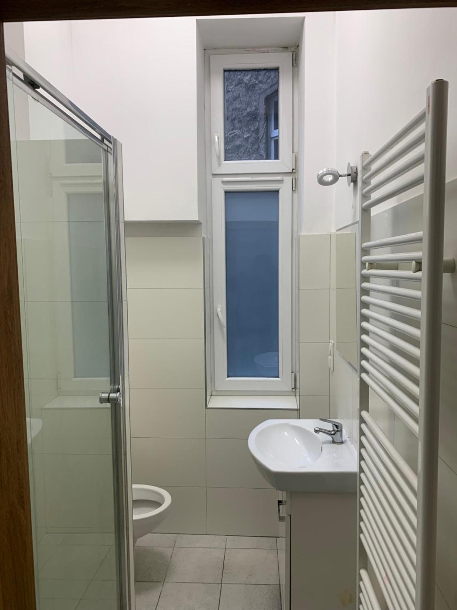 Hostel W Centrum Szczecina 4 Osobowe *